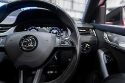 2020 SKODA Octavia Sport 110TSI NE MY20.5 Moon White