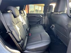 2025 Isuzu MU-X X-TERRAIN