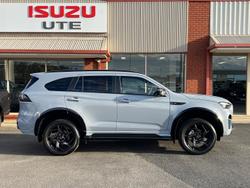 2025 Isuzu MU-X X-TERRAIN