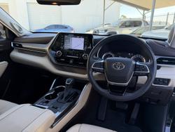 2022 Toyota Kluger Grande