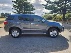 2017 Isuzu MU-X LS-U