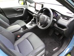 2025 Toyota RAV4 XSE