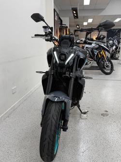 2022 YAMAHA MT-09A (MT-09) SILVER ICE/STORM GREY