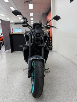 2022 YAMAHA MT-09A (MT-09) SILVER ICE/STORM GREY