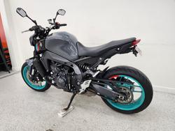 2022 YAMAHA MT-09A (MT-09) SILVER ICE/STORM GREY