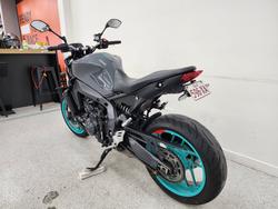 2022 YAMAHA MT-09A (MT-09) SILVER ICE/STORM GREY
