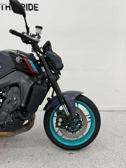 2022 YAMAHA MT-09A (MT-09) SILVER ICE/STORM GREY