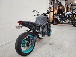 2022 YAMAHA MT-09A (MT-09) SILVER ICE/STORM GREY