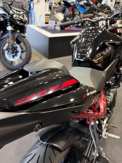 2023 Honda CB750 (HORNET) Black