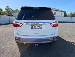 2017 Isuzu MU-X LS-T