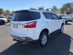 2017 Isuzu MU-X LS-T