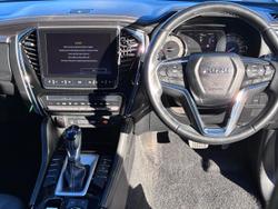 2022 Isuzu MU-X LS-T