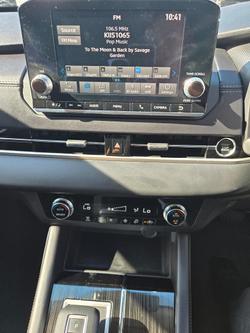 2024 Mitsubishi Outlander ES