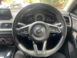 2018 Mazda 3 Neo Sport