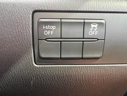 2018 Mazda 3 Neo Sport