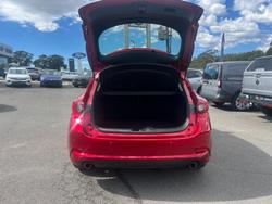 2018 Mazda 3 Neo Sport