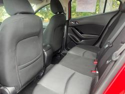 2018 Mazda 3 Neo Sport