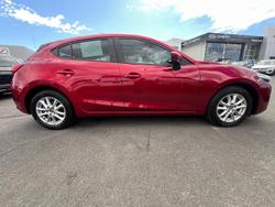2018 Mazda 3 Neo Sport