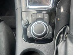 2018 Mazda 3 Neo Sport