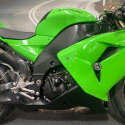 2005 Kawasaki ZX-10R (ZX1000 NINJA) Green