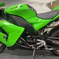 2005 Kawasaki ZX-10R (ZX1000 NINJA) Green
