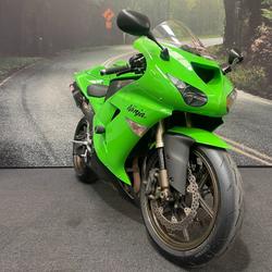 2005 Kawasaki ZX-10R (ZX1000 NINJA) Green