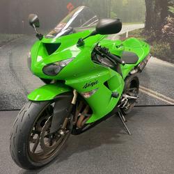 2005 Kawasaki ZX-10R (ZX1000 NINJA) Green