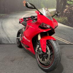 2012 DUCATI 1199 PANIGALE Red