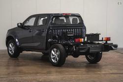 2025 Isuzu D-MAX LS-M