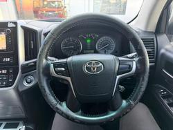 2017 Toyota Landcruiser GXL