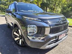 2025 Mitsubishi Outlander Exceed