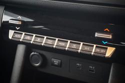 2026 Nissan Navara ST