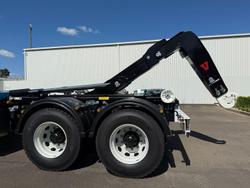 2025 Isuzu F Series FYJ 320-255 AT R60