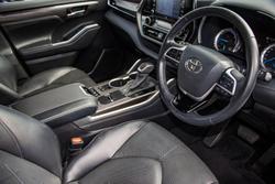 2022 Toyota Kluger Grande
