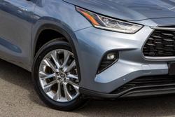 2022 Toyota Kluger Grande