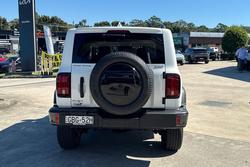 2026 GWM Tank 300 Ultra Hi4-T PHEV P01 4X4 Dual Range Pearl White (9F01)