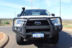 2022 Toyota Hilux SR