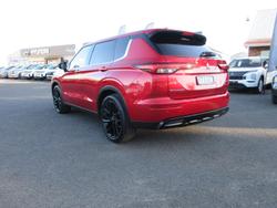 2023 Mitsubishi Outlander LS Black Edition