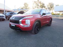 2023 Mitsubishi Outlander LS Black Edition