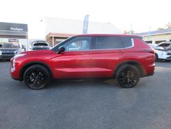 2023 Mitsubishi Outlander LS Black Edition