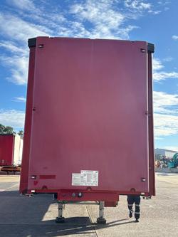 2015 Krueger 24P Straight Red