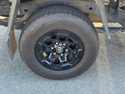 2024 Toyota Hilux SR