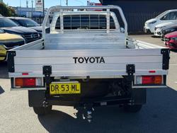 2024 Toyota Hilux SR
