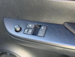 2024 Toyota Hilux SR