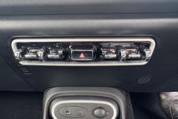 2025 GWM Ora Lux ES11 Hamilton White (9C01)