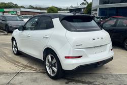 2025 GWM Ora Lux ES11 Hamilton White (9C01)