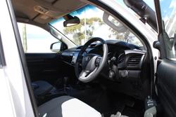 2022 Toyota Hilux SR