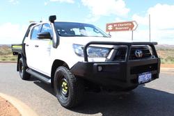 2022 Toyota Hilux SR