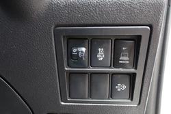 2022 Toyota Hilux SR