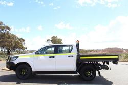 2022 Toyota Hilux SR